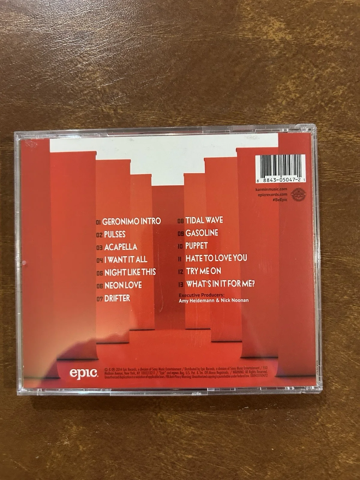 Autographed Karmin CD Pulses, изображение 3