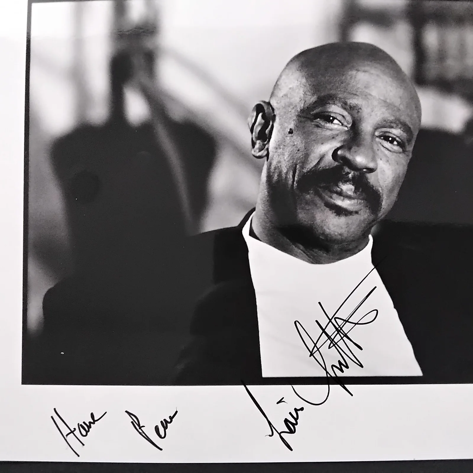 Louis Gossett Jr SIGNED Photo Movie Actor Officer & a Gentleman Roots Enemy Mine, изображение 3
