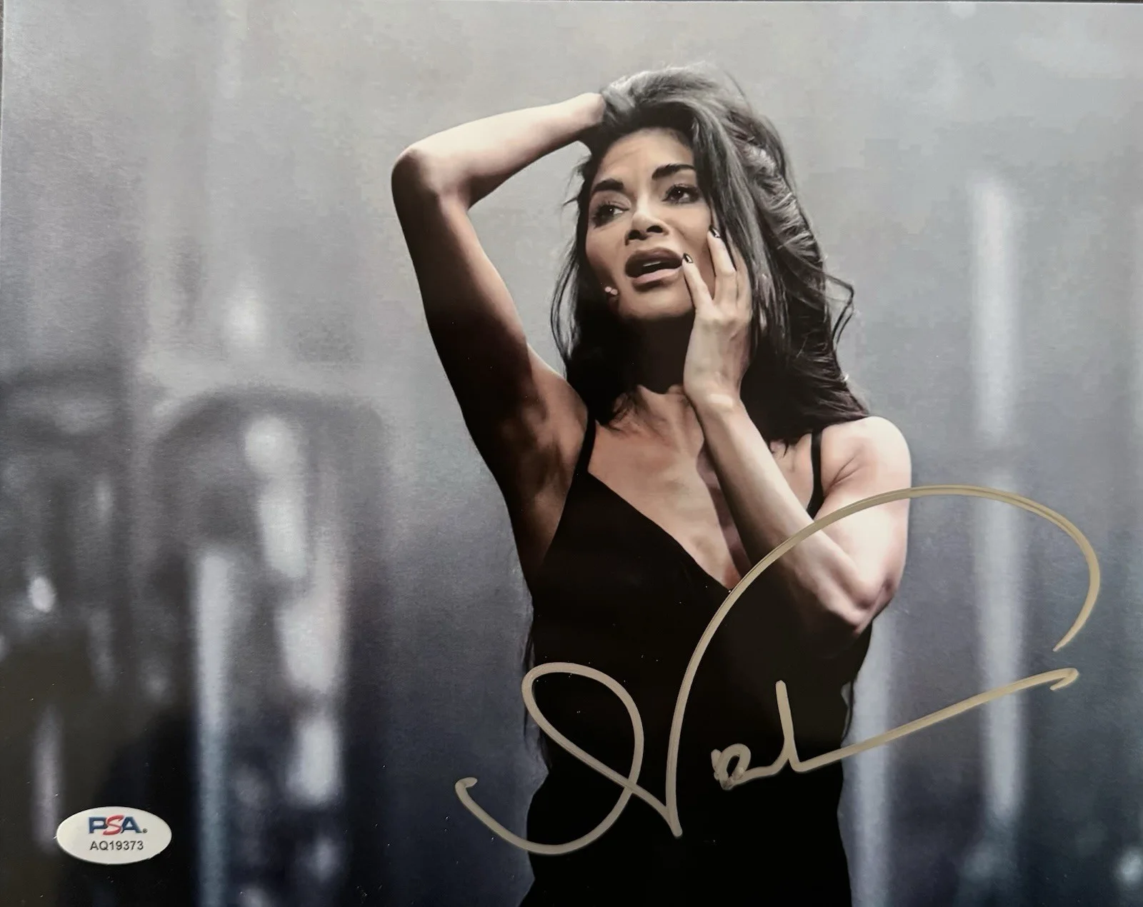 Nicole Scherzinger — Nicole Scherzinger Signed Autograph 8x10 Photo PSA/DNA COA Sunset Blvd Broadway