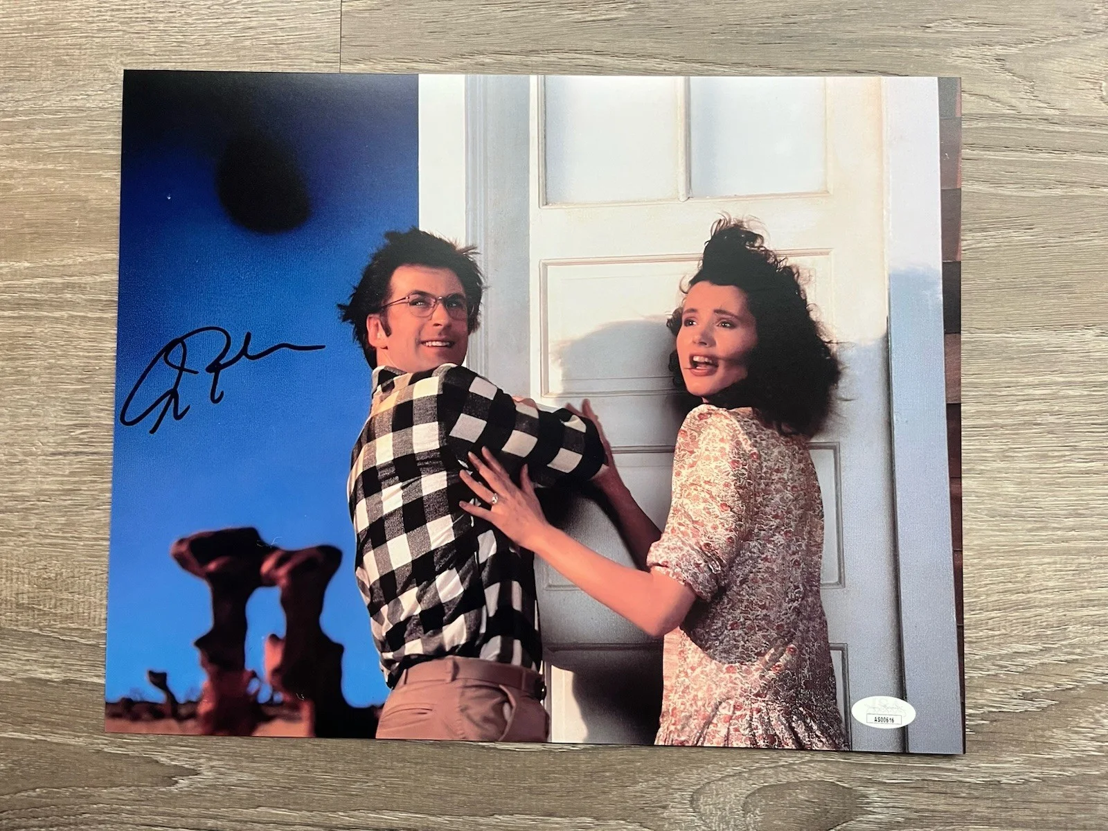 Alec Baldwin — Alec Baldwin Signed Beetlejuice 11x14 Photo JSA COA Adam Maitland Horror Auto, изображение 2