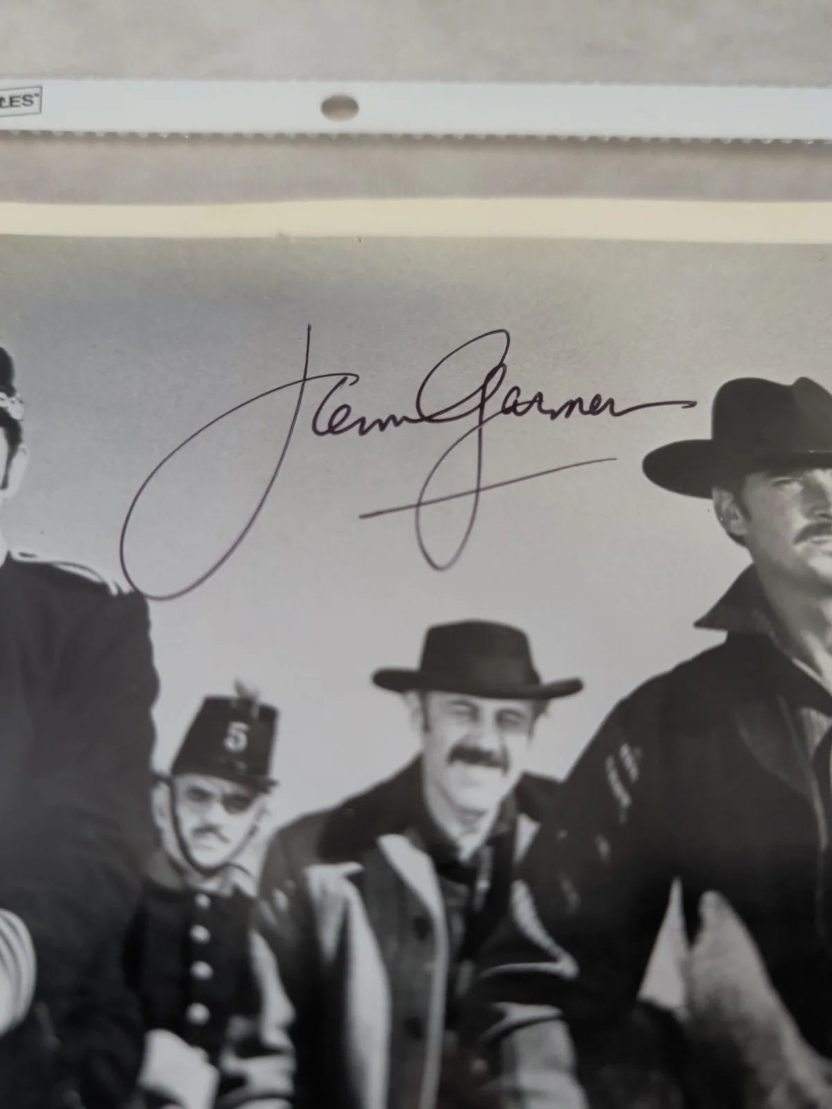 JAMES GARNER Hand Signed Autographed 8 X 10 Promo PHOTO JSA - Hour Of The Gun, изображение 2