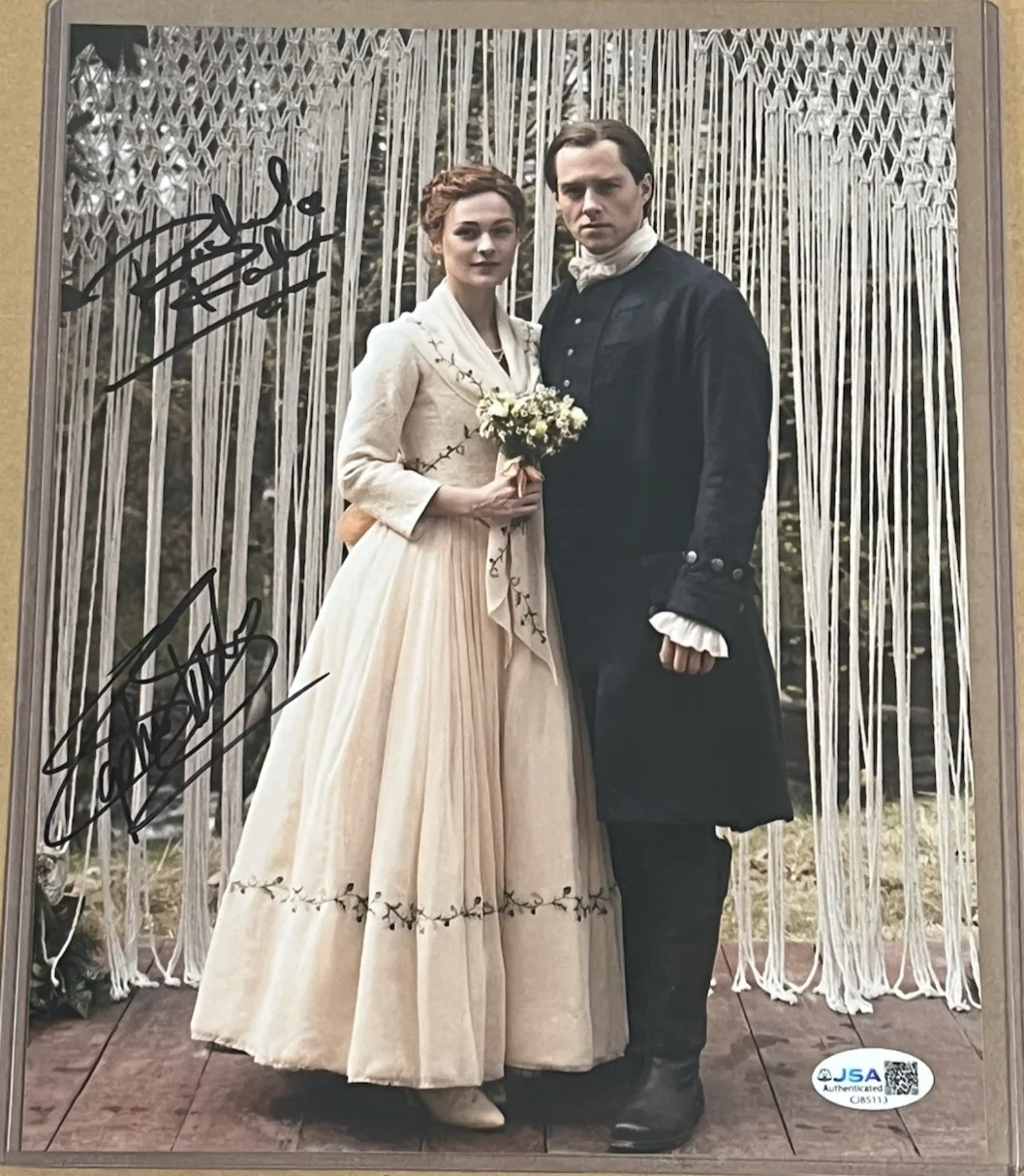 Richard Rankin, Sophie Skelton — Outlander 8x10 Photo Signed by Sophie Skelton & Richard Rankin (JSA)