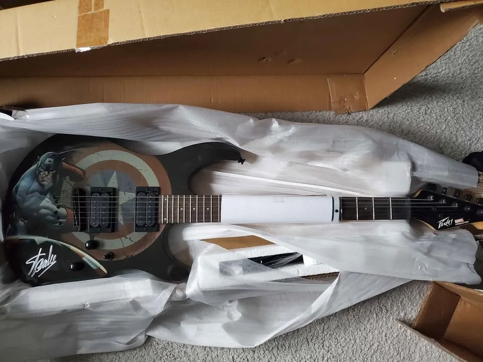 Autographed Captain America peavey Guitar Signed By Stan Lee Marvel, image 2