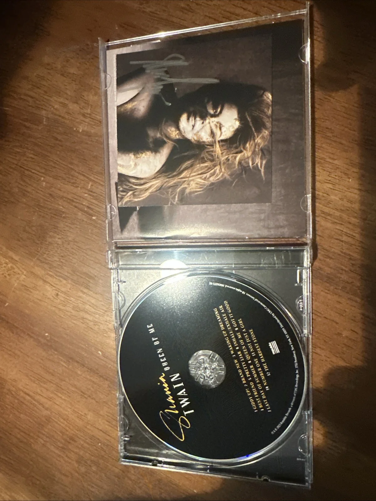 Shania Twain Hand Signed CD " Queen Of Me" Autographed, изображение 2