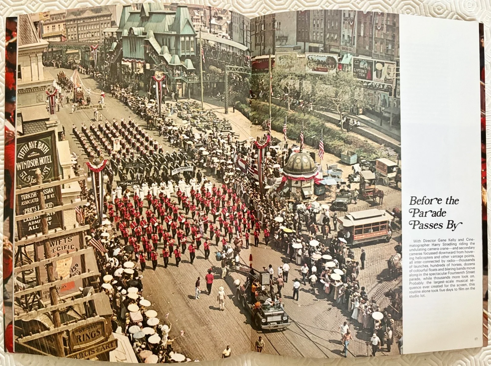 Hello Dolly Cinema Souvenir Programme 1969 Barbara Streisand Walter Matthau, image 3