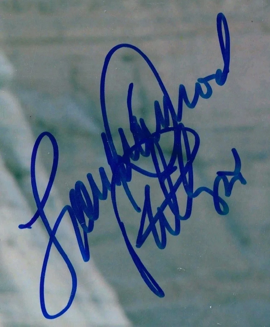 Lou Diamond Phillips — Lou Diamond Phillips Signed 8x10 Photo Beckett BAS Certified Autograph, изображение 2