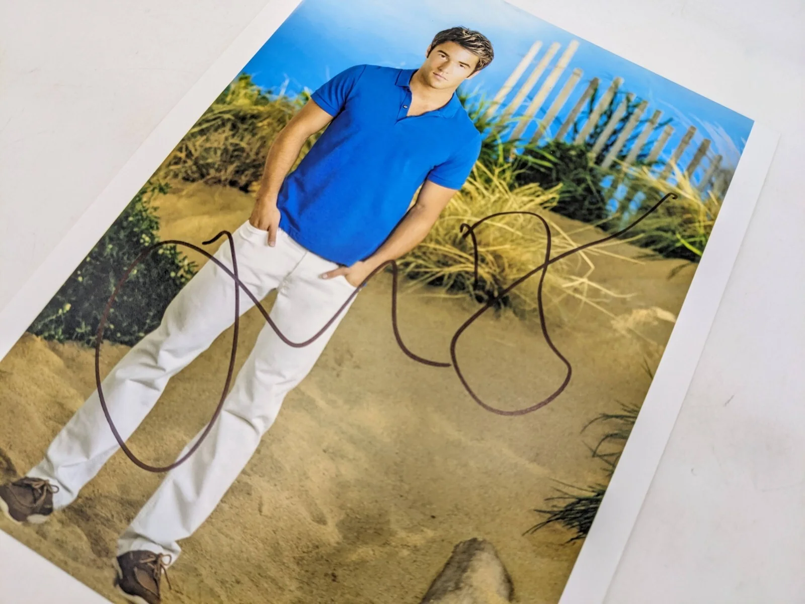 Josh Bowman "Revenge" AUTOGRAPH Signed 8x10 Photo, image 3