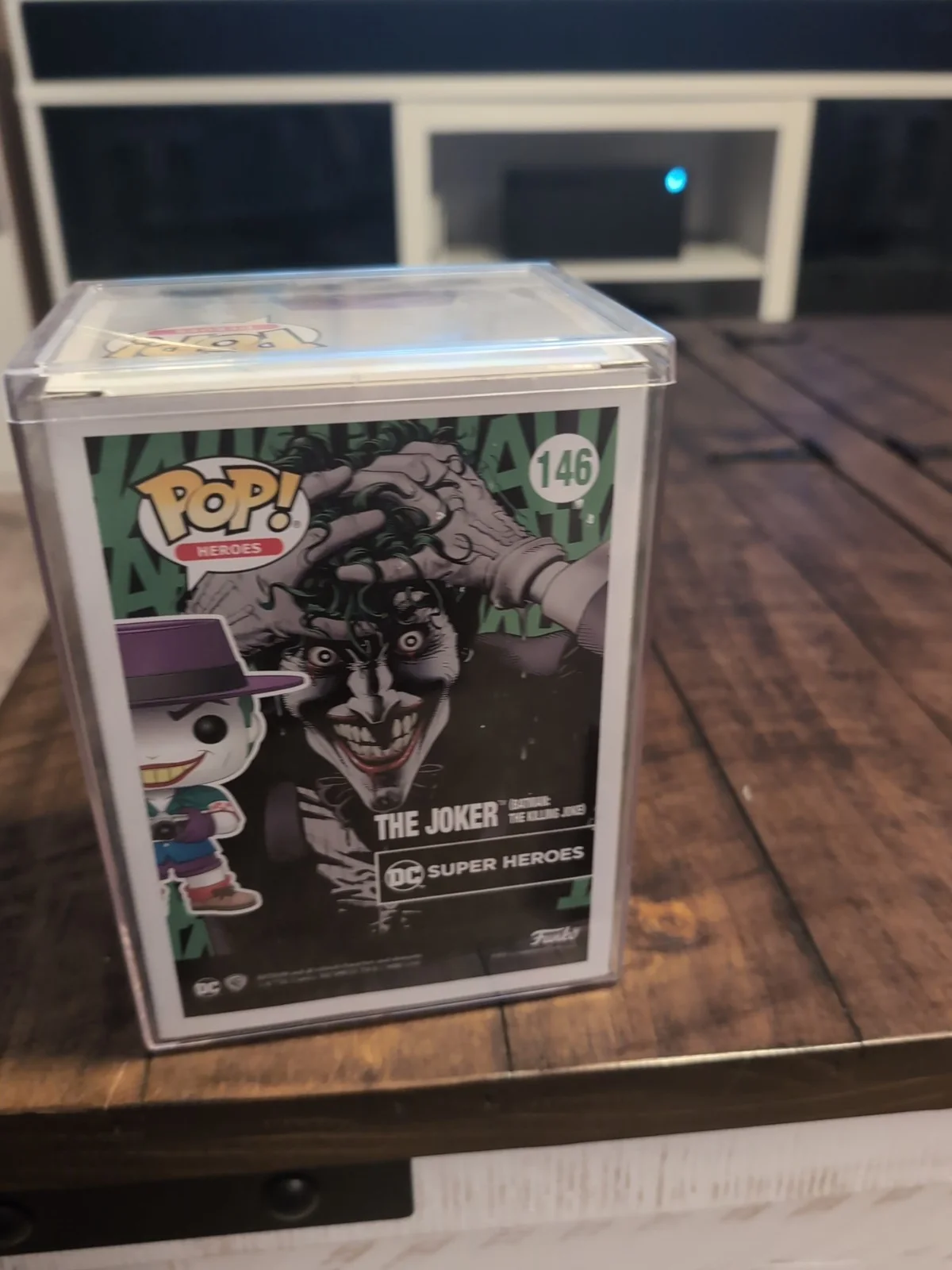 Troy Baker — Troy Baker Signed Funko Pop 146 Joker Batman The Killing Joke, изображение 3