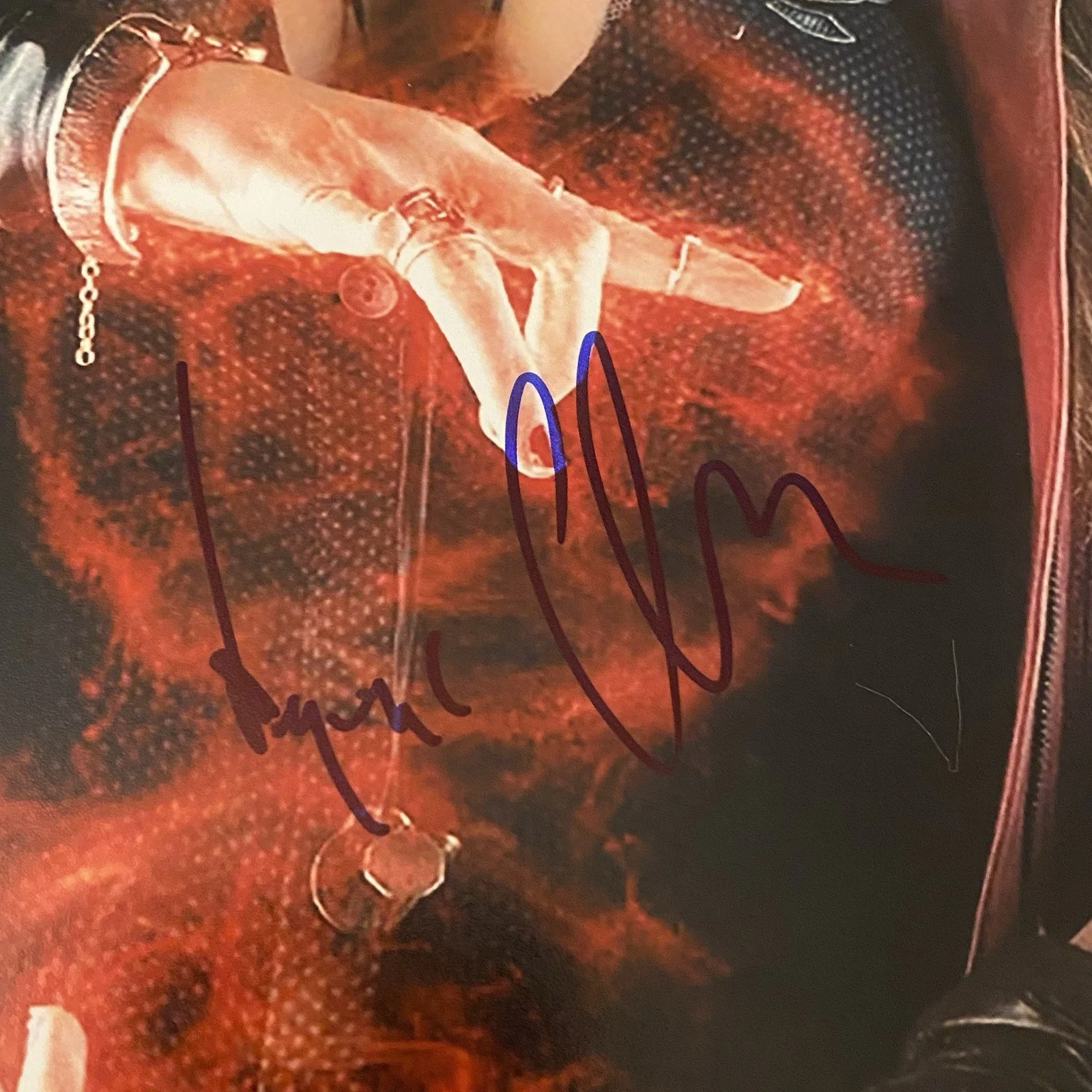 Elizabeth Olsen 8x10 Picture Photo Autographed W/ COA Avengers Wanda Maximoff, изображение 3