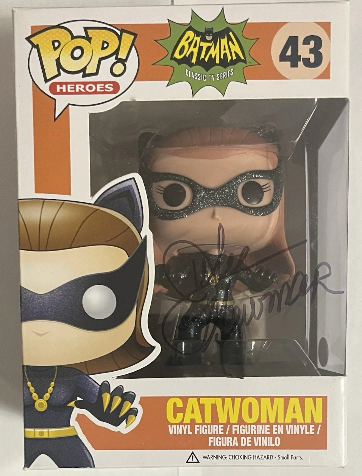 Julie Newmar — Julie Newmar Signed 2015 Funko Pop #43 Catwoman 1966 Batman Autograph JSA COA, изображение 3