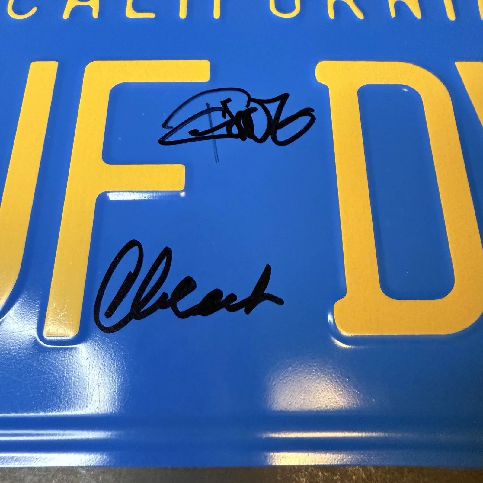 Cheech Marin, Tommy Chong — Cheech And Chong Signed Up In Smoke MUF DVR License Plate Autographed Comedians, изображение 3