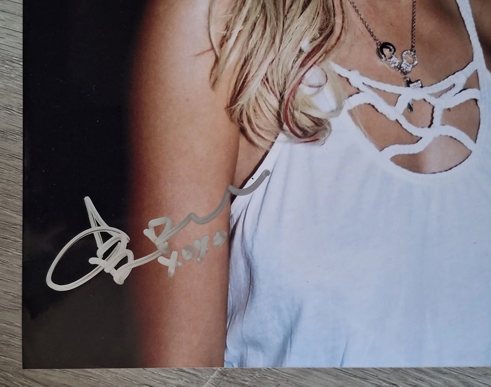 Brooke BANNER Signed 8x12" Original PHOTO #3 - Winning Smile, изображение 2