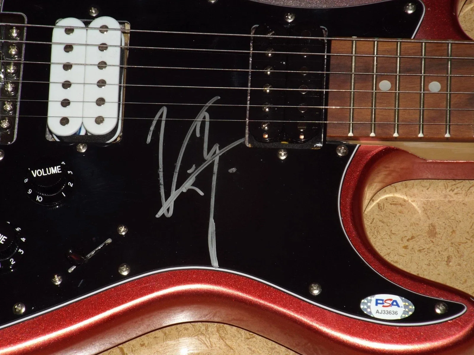 VINCE NEIL signed MOTLEY CRUE autographed ELECTRIC GUITAR ~PSA/DNA coa mint, image 2