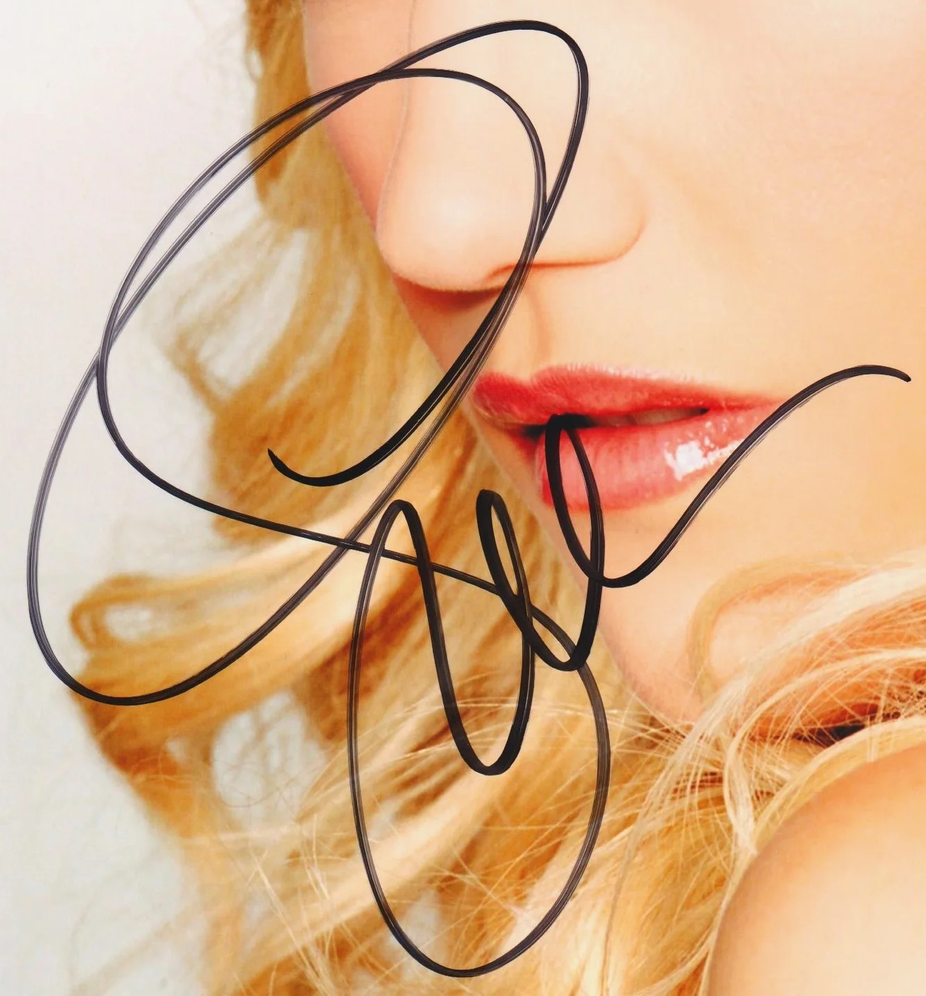 GWEN STEFANI SHELTON signed 8X10 photograph #2 autographed with COA, изображение 2