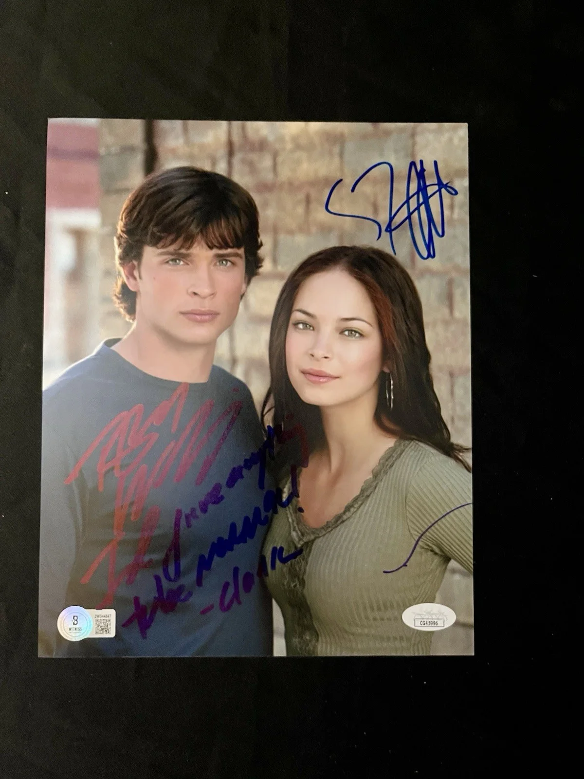 Tom Welling and Kristin Kreuk — Tom Welling & Kristen Kristin Signed 8x10 Smallville Photo JSA Inscription Rare