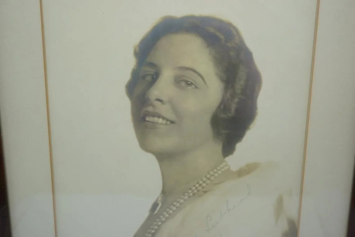 Antique Geraldine Farrar Opera Soprano Signed Sepia Photograph Framed, image 2