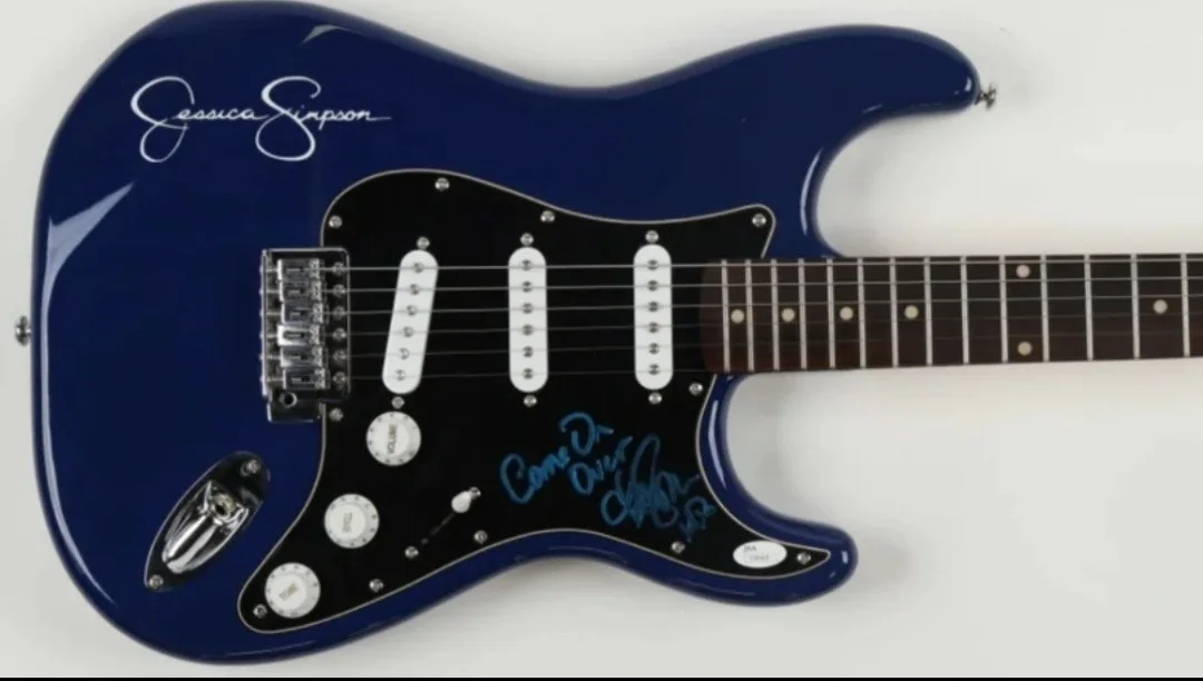 Jessica Simpson Signed Silvertone 39" Guitar Inscribed "Come on over", image 2
