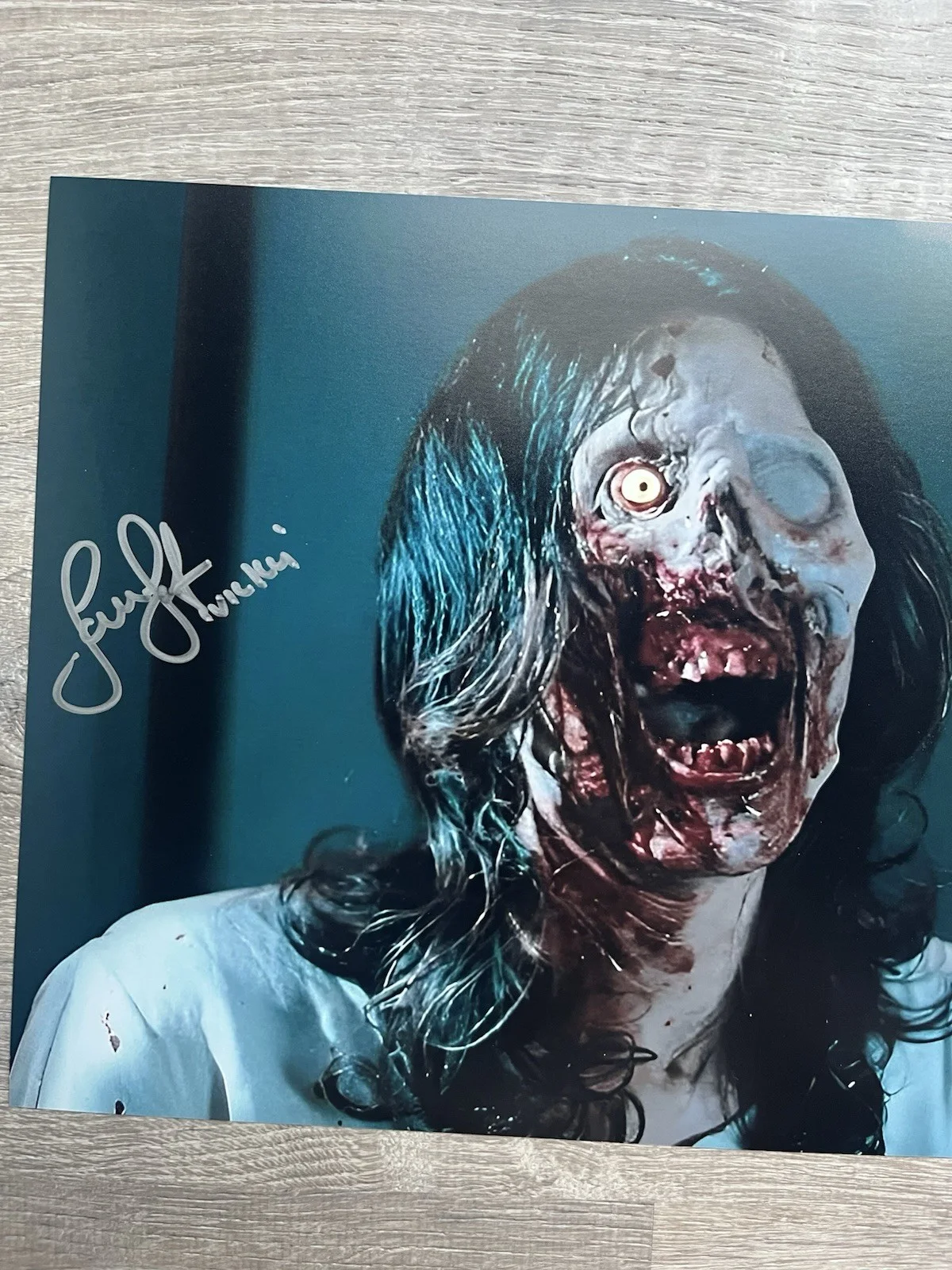 Samantha Scaffidi — Samantha Scaffidi Signed Terrifier 2 11x14 Photo JSA COA Art The Clown Horror, изображение 3