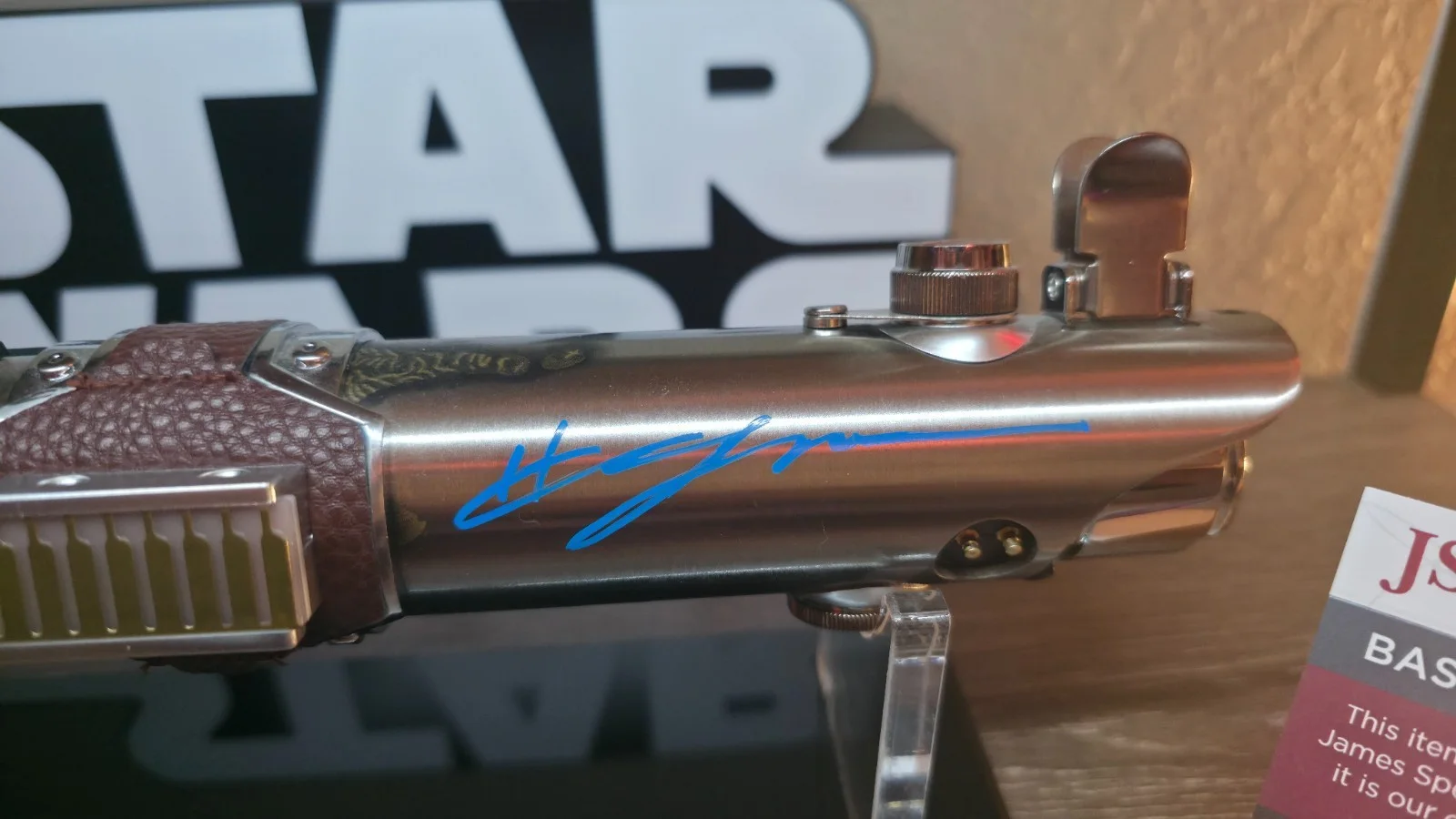 Hayden Christensen — Hayden Christensen Anakin Skywalker Autographed Signed Legacy Lightsaber WB JSA, изображение 3