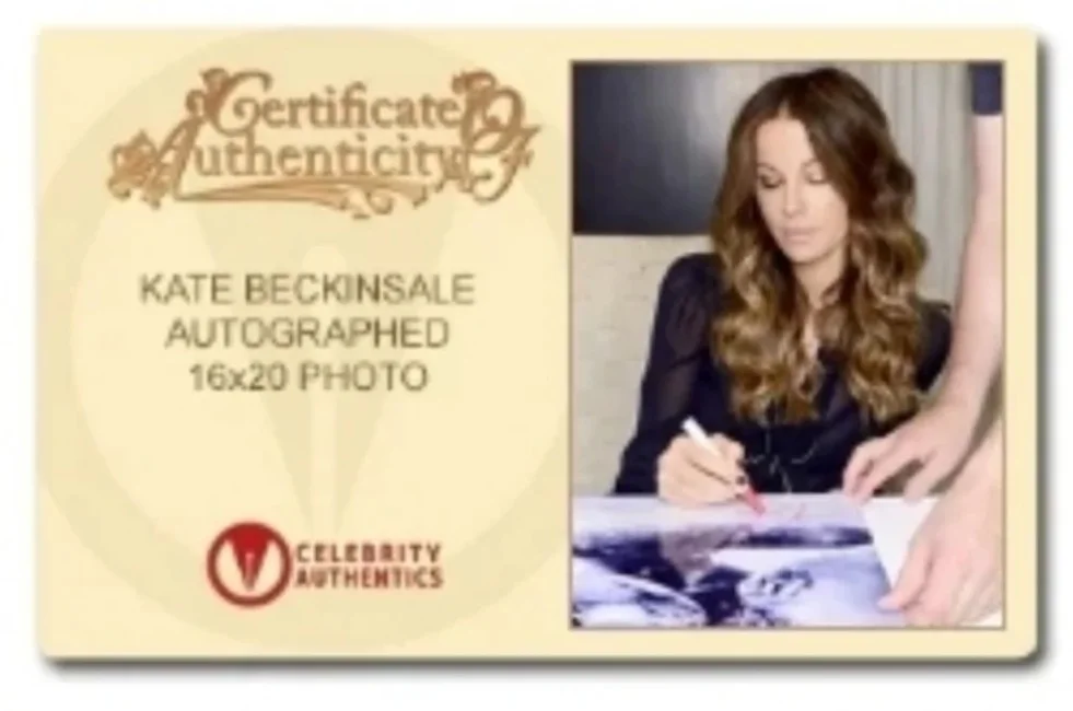 Kate Beckinsale Autographed Underworld Blood Wars 16×20 Metallic Photo, image 2