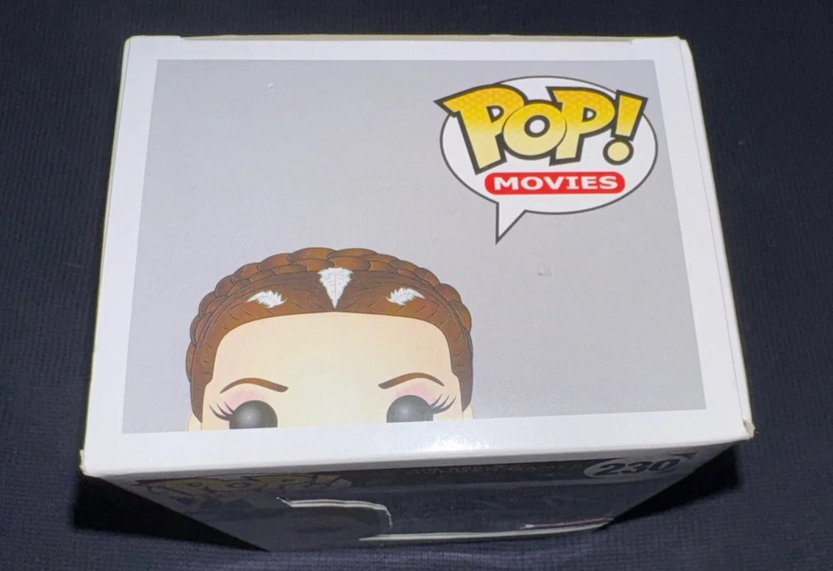 Jennifer Lawrence — Jennifer Lawrence signed Katniss Wedding Dress funko Hunger Games poster photo, изображение 4