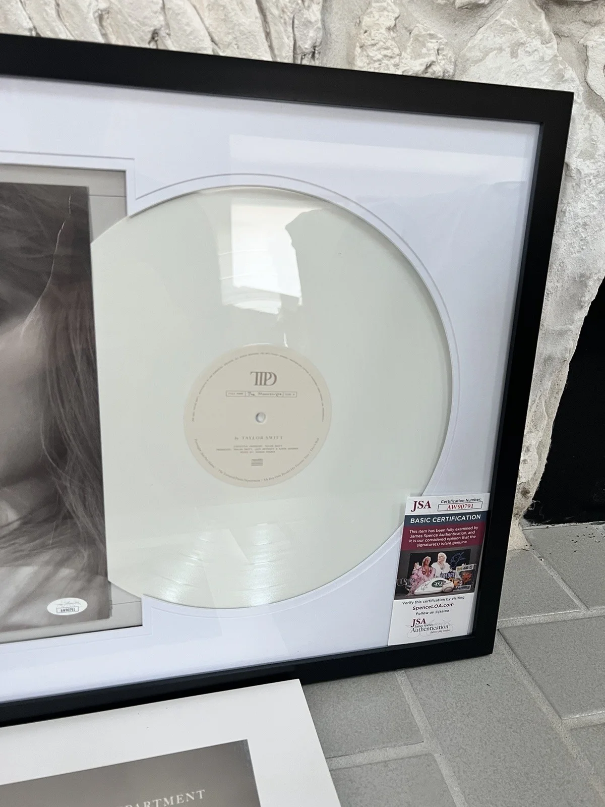 Taylor Swift Tortured Poets TTPD Vinyl Framed Signed Insert W/ Heart JSA Cert 💜, image 3