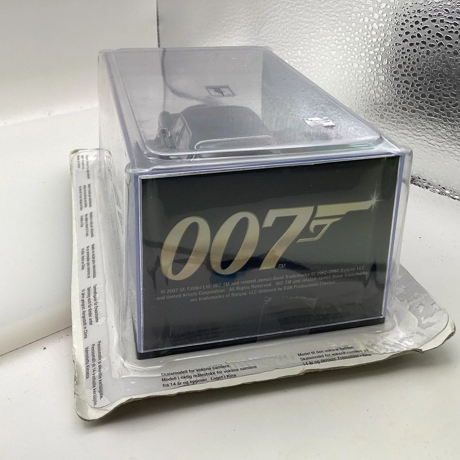 JAMES BOND 007 Mercedes-Benz 250SE Octopussy Collectible Model Car YE, изображение 4