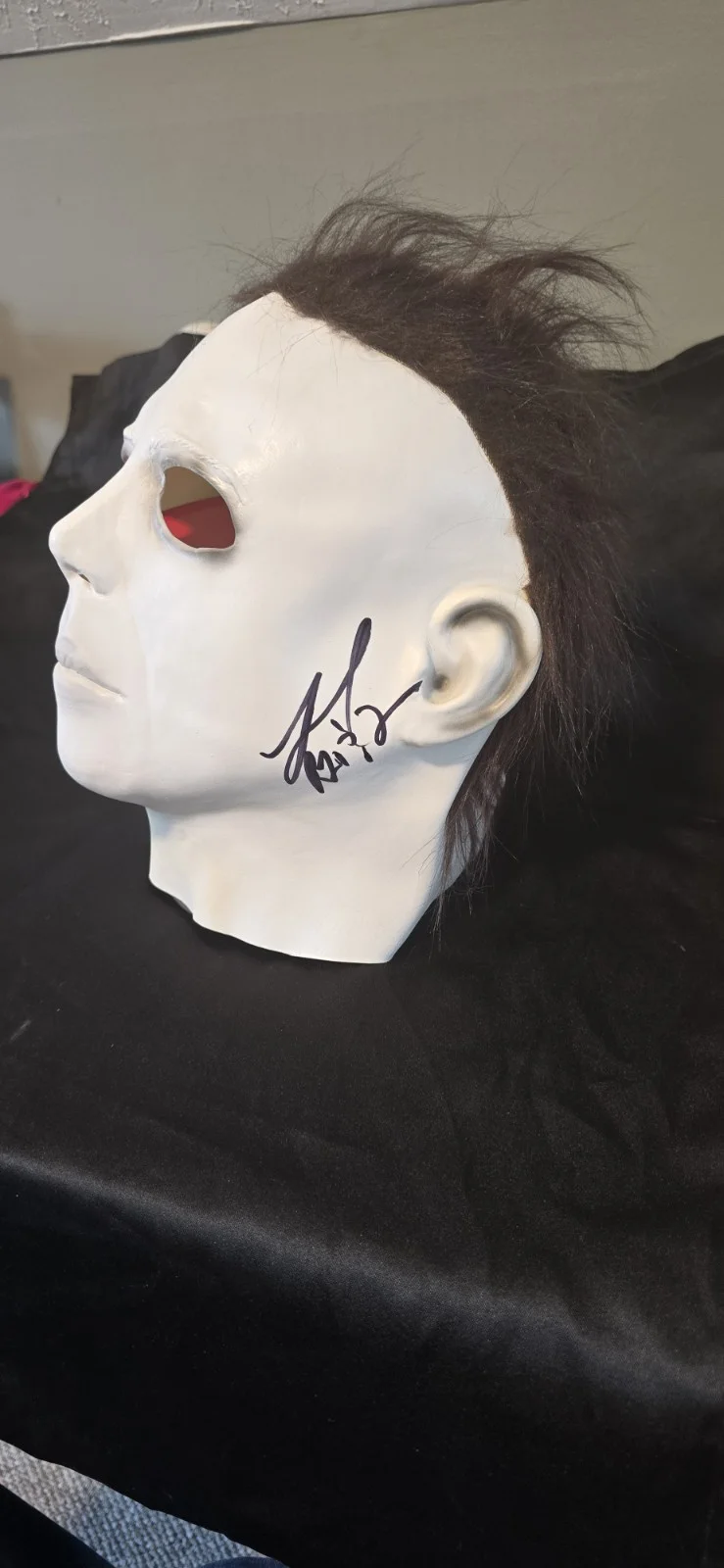 TYLER MANE — TYLER MANE AUTOGRAPHED SIGNED MICHAEL MYERS MASK! ROB ZOMBIE HALLOWEEN! BECKETT!