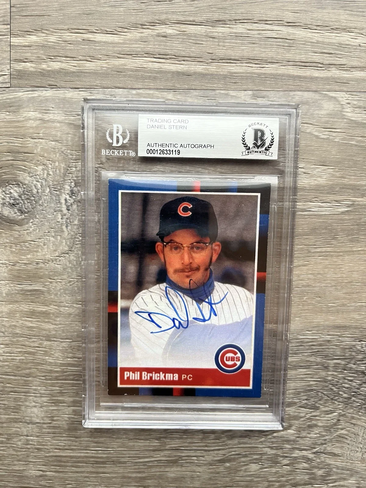 Daniel Stern — Daniel Stern Signed Phil Brickma Chicago Cubs Card Beckett Slabbed BGS, изображение 2