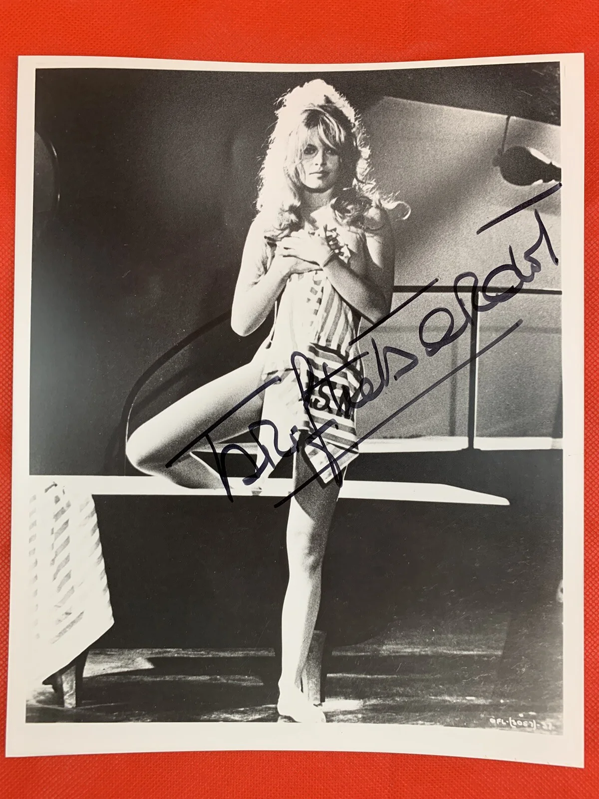 Bridgette Bardot — Guaranteed Original Bridgette Bardot Signed Autographed Photo, image 2