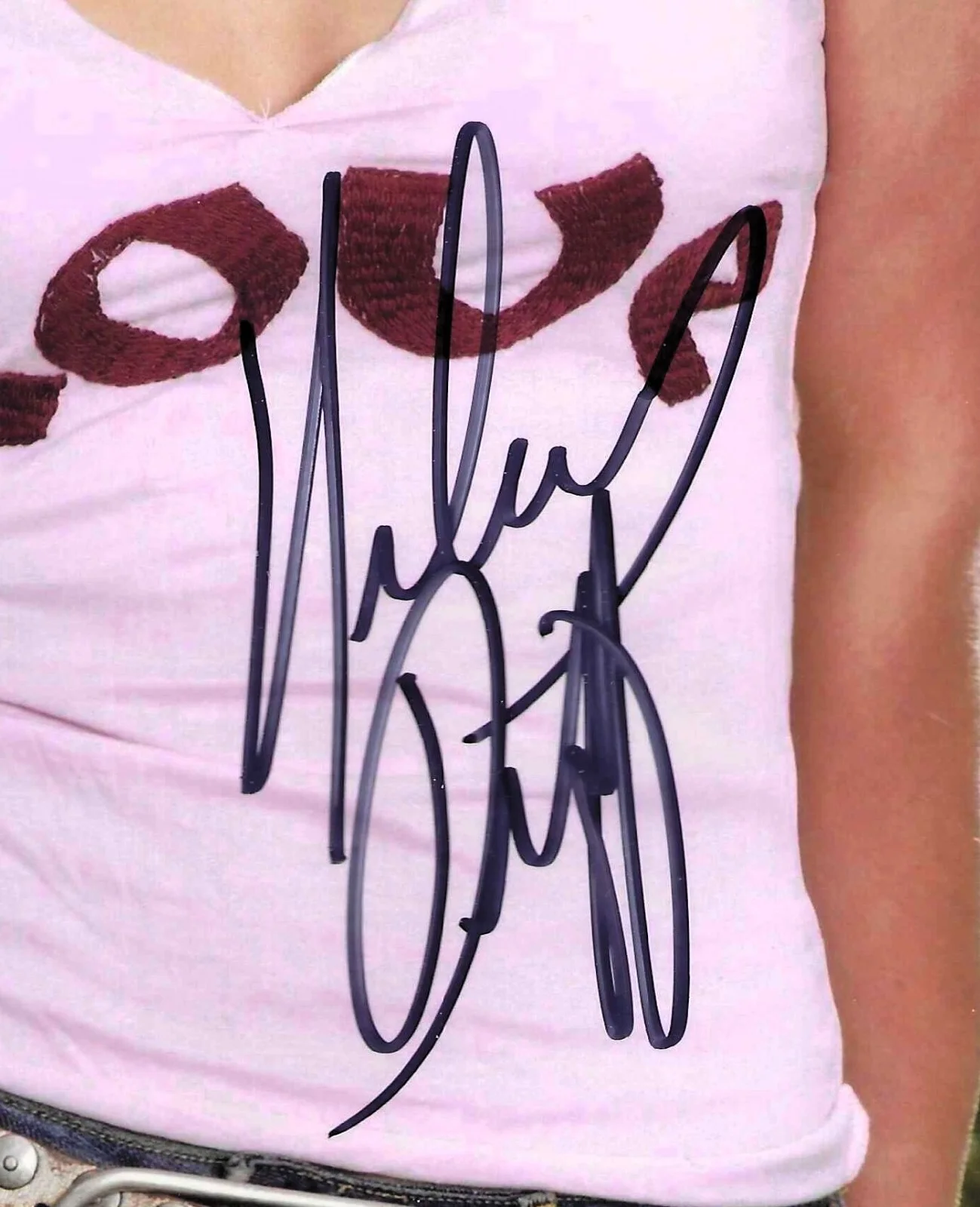 Hillary Duff — HILARY DUFF signed 8x10 with COA ... Lizzie McGuire .. signed "in person", изображение 2