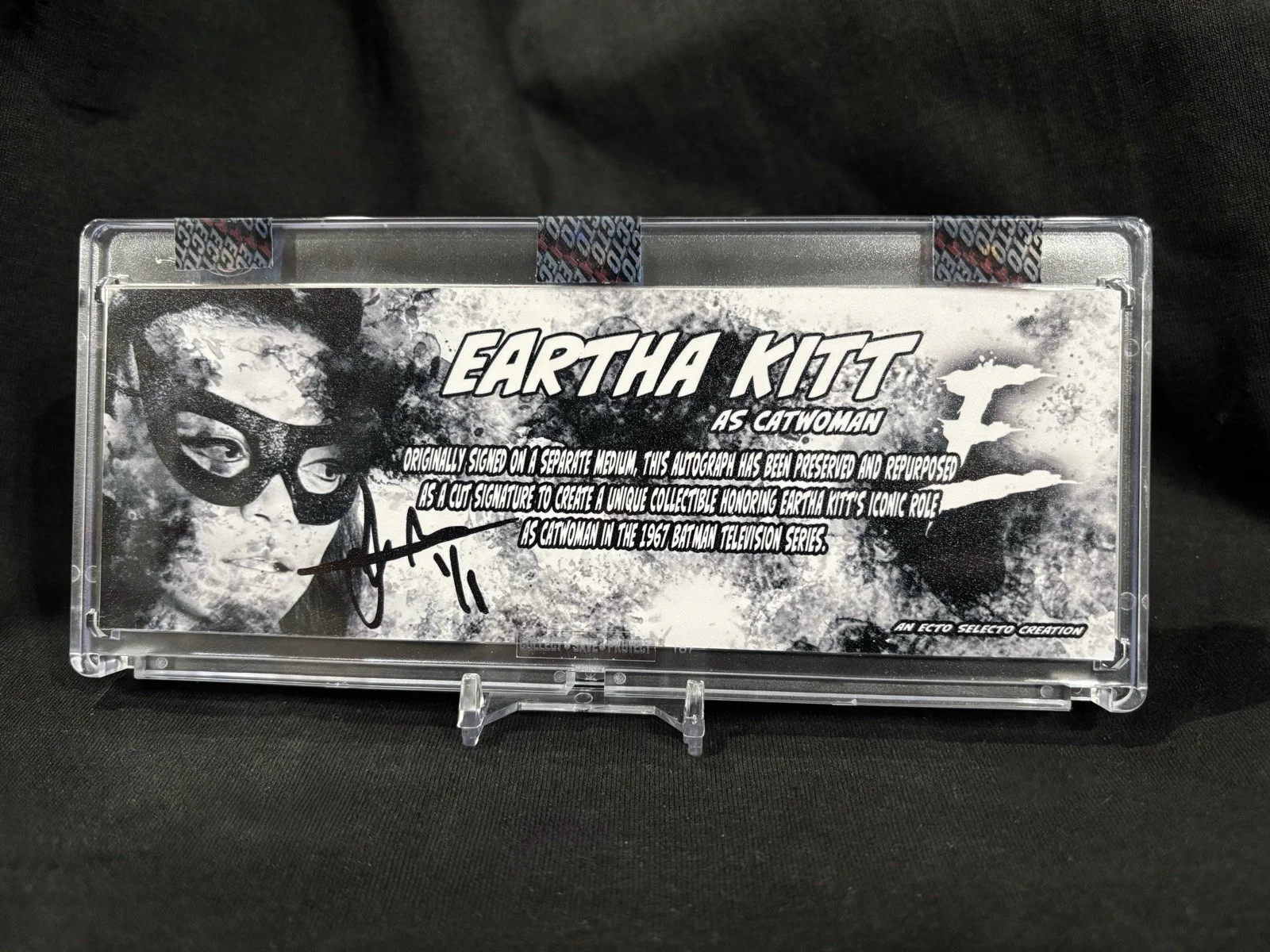Eartha Kitt Cut Signature – 1/1 Custom Art Card – Authentic Hand-Signed Fragment, изображение 2
