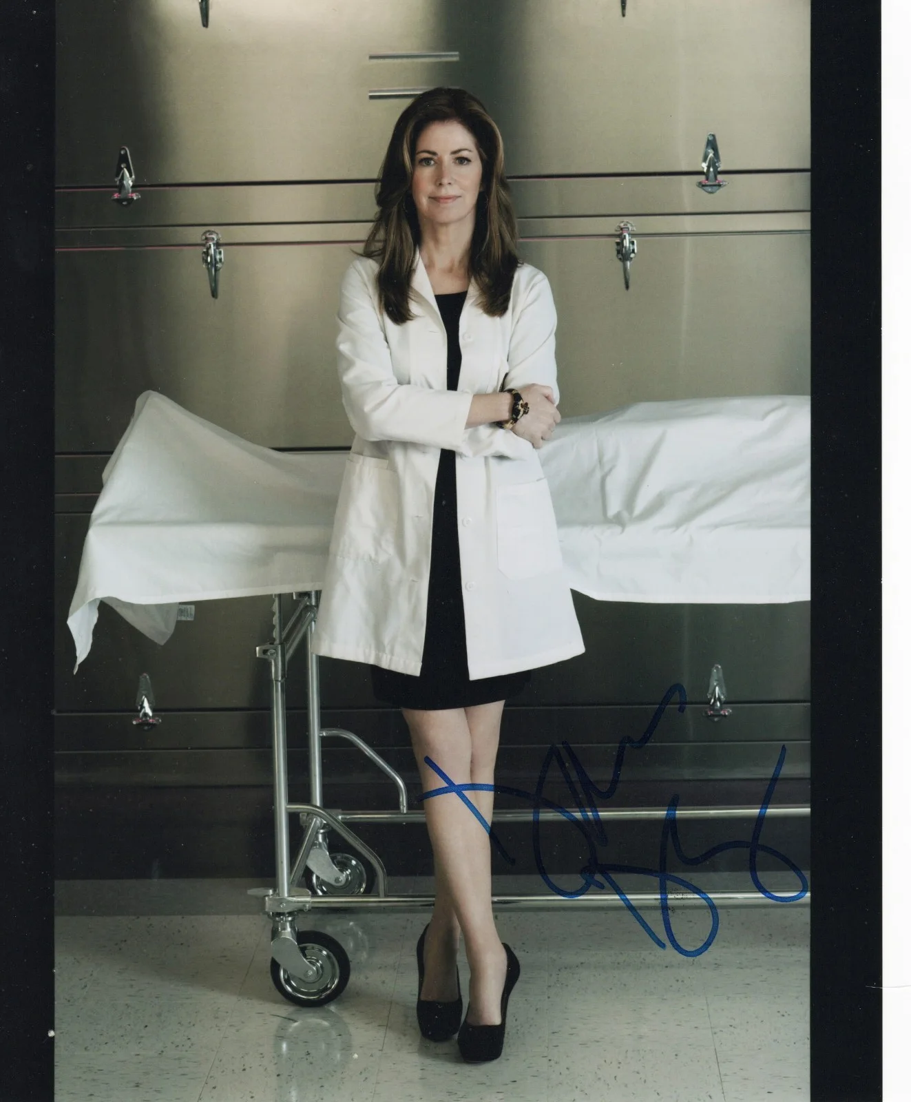 Dana Delany — Dana Delany Autographed Photo 1/2 w COA ** 2 for 1 Special **, изображение 3