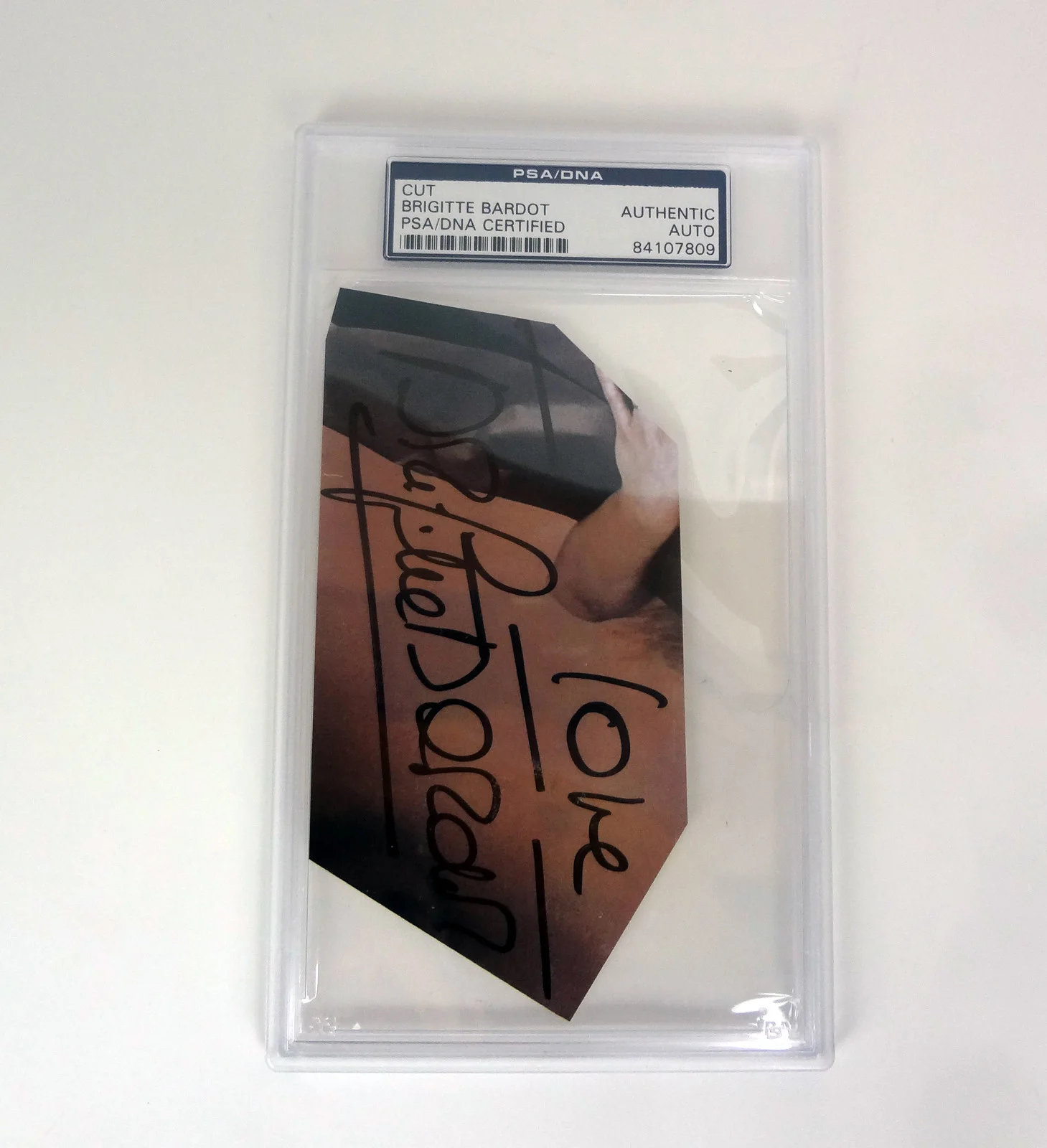 Brigitte Bardot — Brigitte Bardot Actress Signed Autograph Cut PSA/DNA Slabbed COA #3, image 2