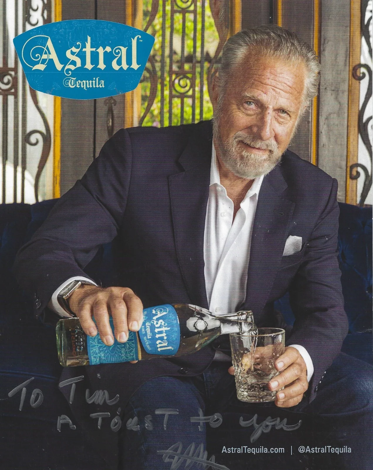 Jonathan Goldsmith — Jonathan Goldsmith Autographed Signed 8x10 Photo - Most Interesting Man - w/COA