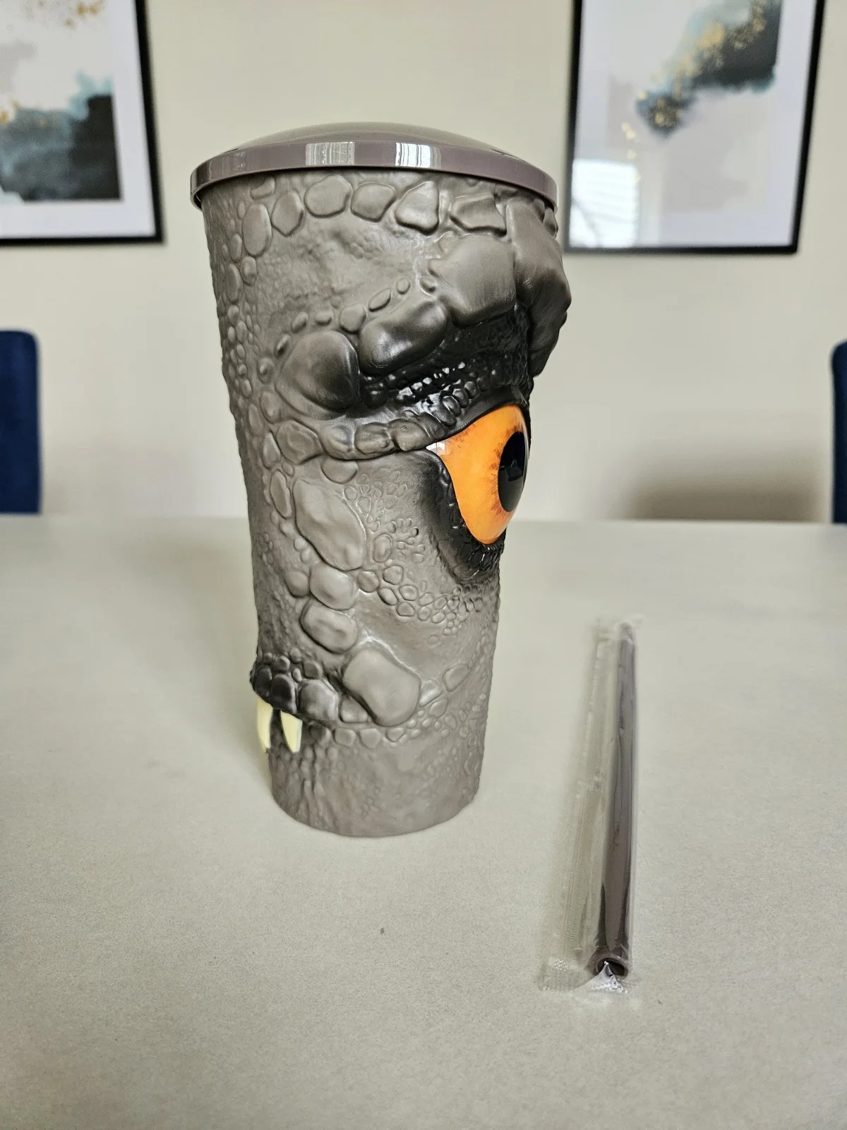 Jurassic World Rebirth T-Rex Gripper Cup & Straw Vue Cinema Exclusive Park NEW, изображение 2