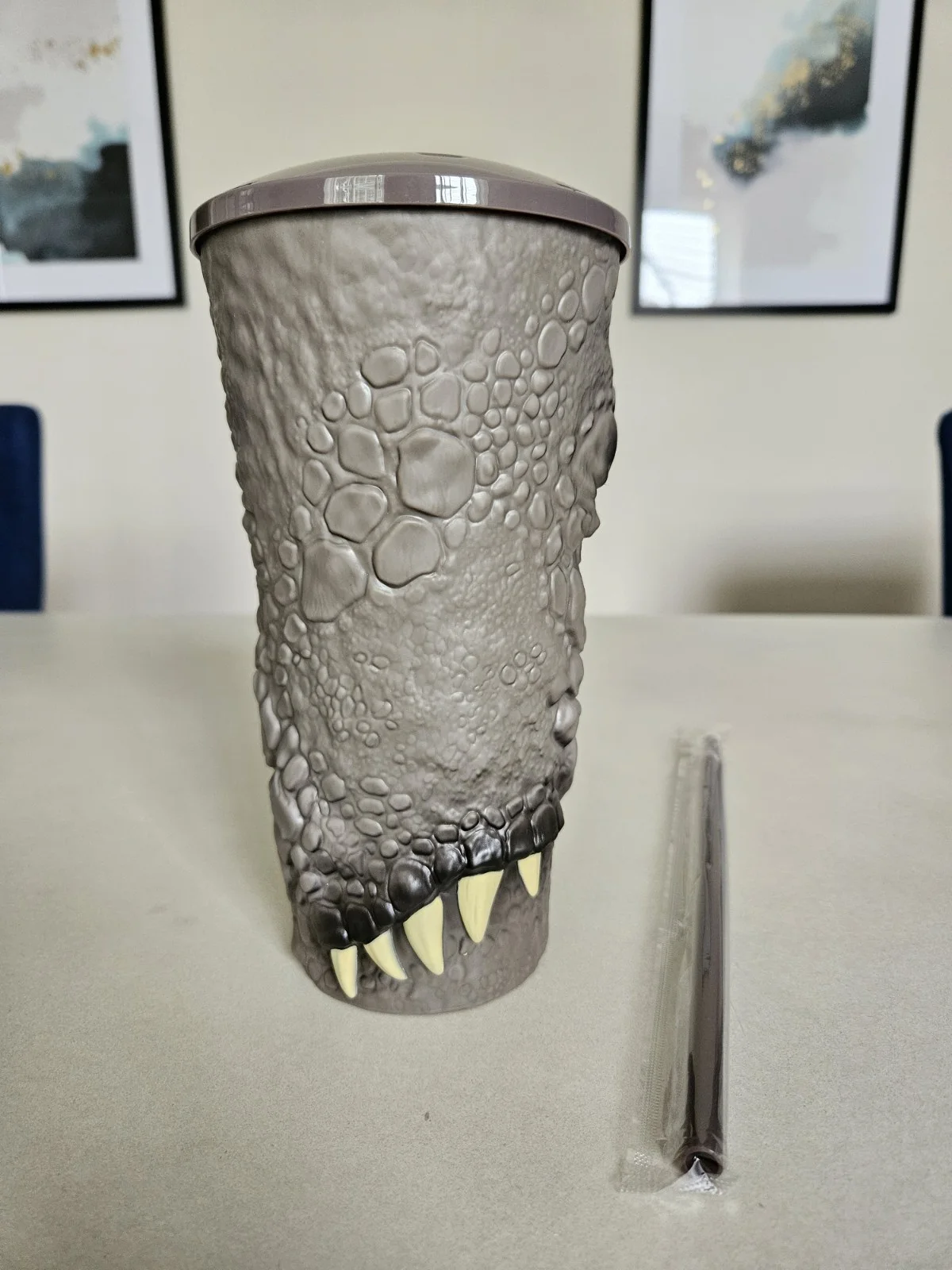 Jurassic World Rebirth T-Rex Gripper Cup & Straw Vue Cinema Exclusive Park NEW, изображение 3