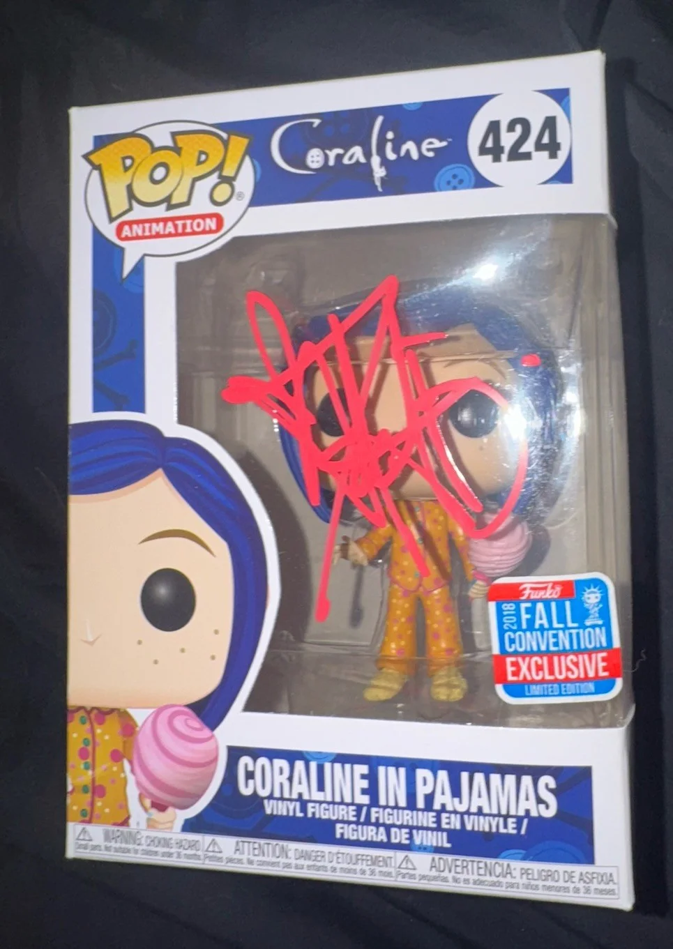 Dakota Fanning — Dakota Fanning signed Corraline in Pajamas funko 2018 fall exclusive BAS photo, изображение 2