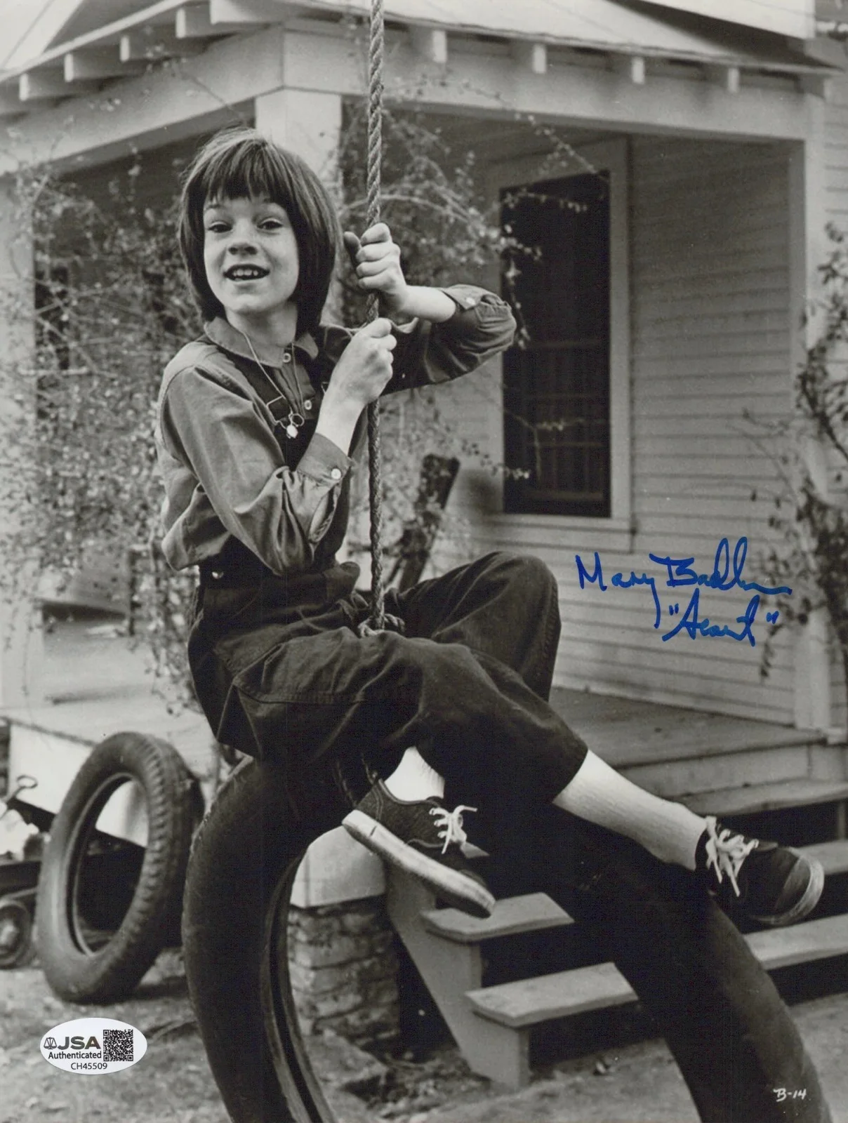 MARY BADHAM — MARY BADHAM Signed TO KILL A MOCKING 8x10 Photo SCOUT Autograph JSA CERT
