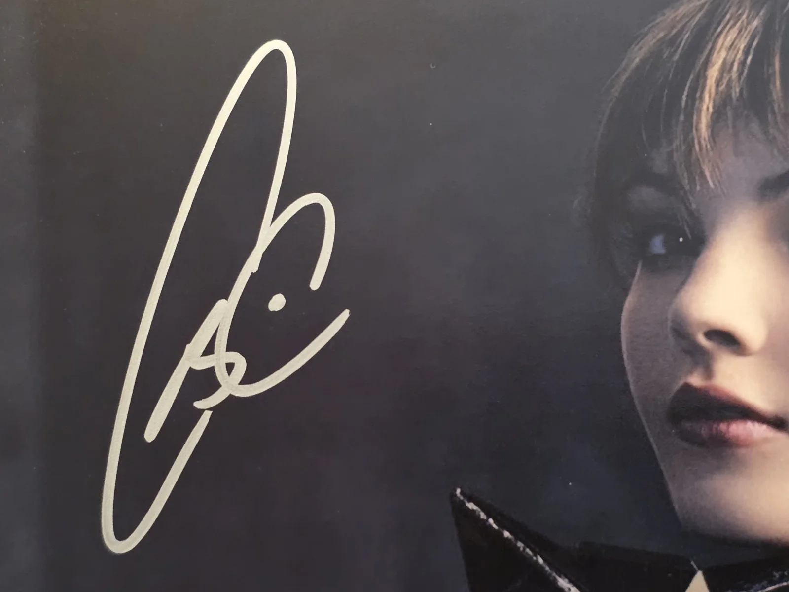 CAMREN BICONDOVA Signed GOTHAM TV Show Selina Kyle Autograph 8x10 Photo, image 2