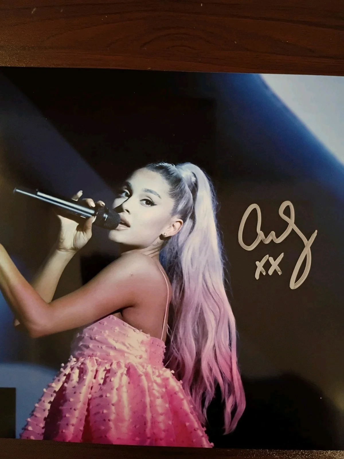 Ariana Grande — Ariana Grande Wicked Signed 8x10 COA W/ Matching Numbered Sticker, image 4