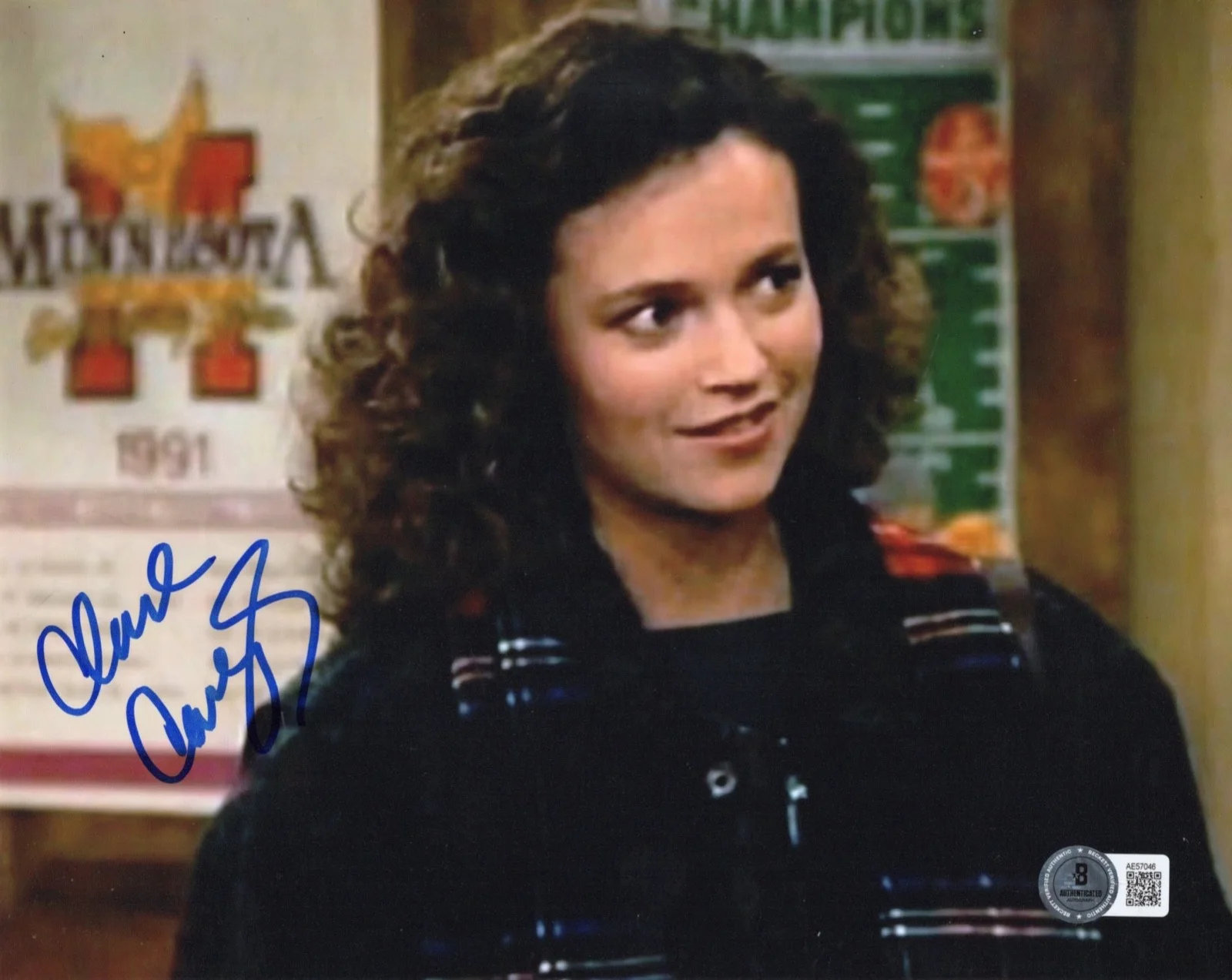 Craig T. Nelson — Clare Carey KELLY FOX Autographed Signed COACH 8x10 Photo Beckett BAS COA