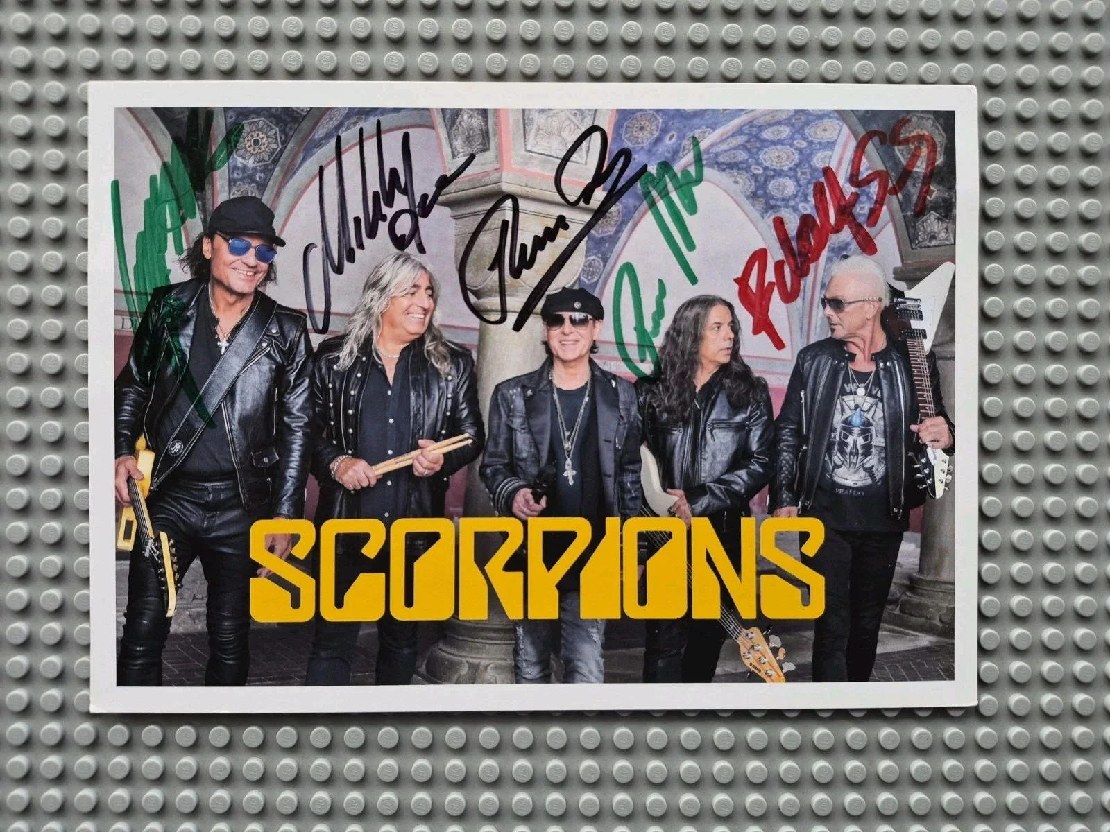 Banda Alemana de Metal The Scorpions 5,50 X 8,50 Pulgadas.Firmada por la Banda, ¡RARA!, изображение 2