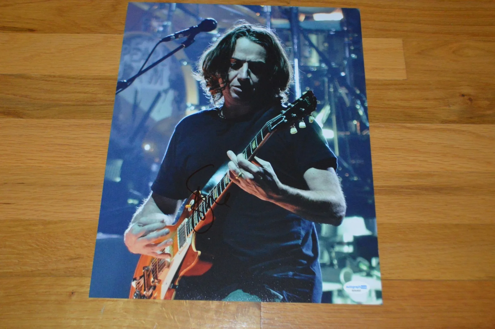 PEARL JAM ~ Stone Gossard Autographed 11x14 Photo with AUTOGRAPH Hologram, image 4