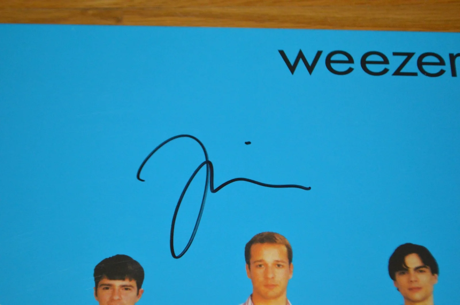 WEEZER ~ Rivers Cuomo Autographed "Blue" Album Cover with PSA Hologram, изображение 3
