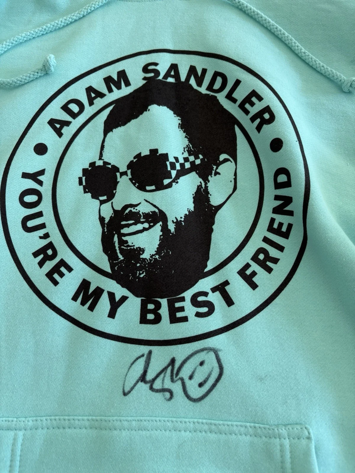 Adam Sandler Signed Hoodie And Cap From His You’re My Best Friend Tour, изображение 2
