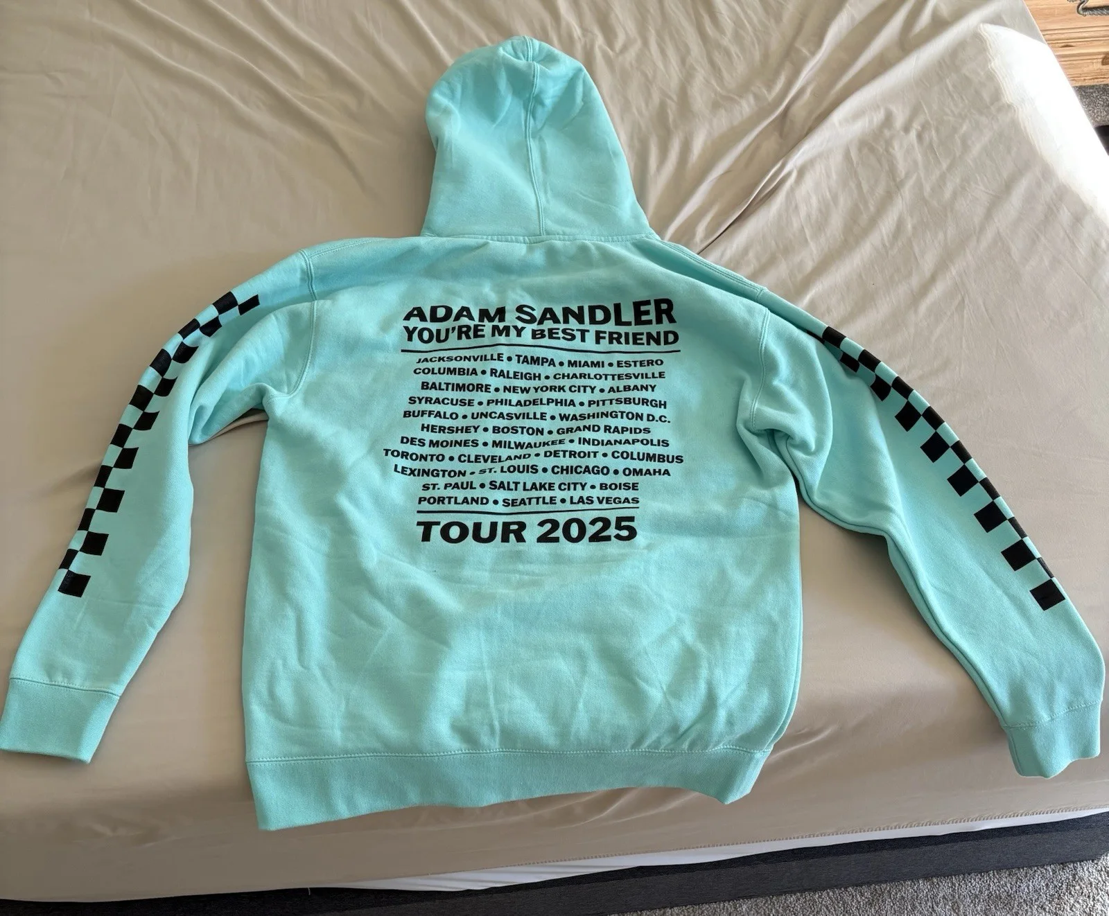 Adam Sandler Signed Hoodie And Cap From His You’re My Best Friend Tour, изображение 5