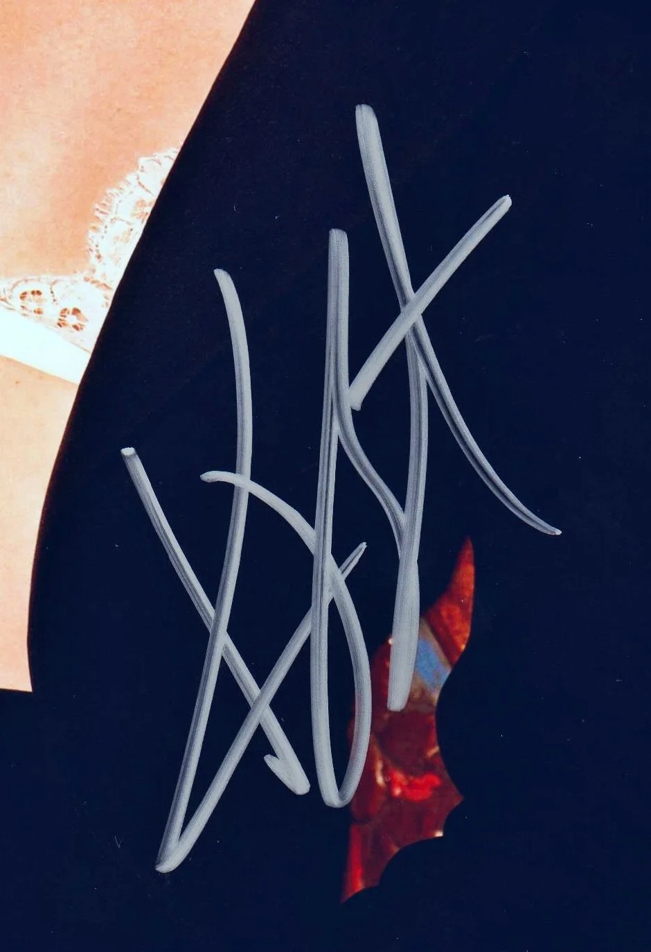 Kristen Stewart — Kristen Stewart - Twilight star - signed 8x10 sexy photo comes with COA, изображение 2