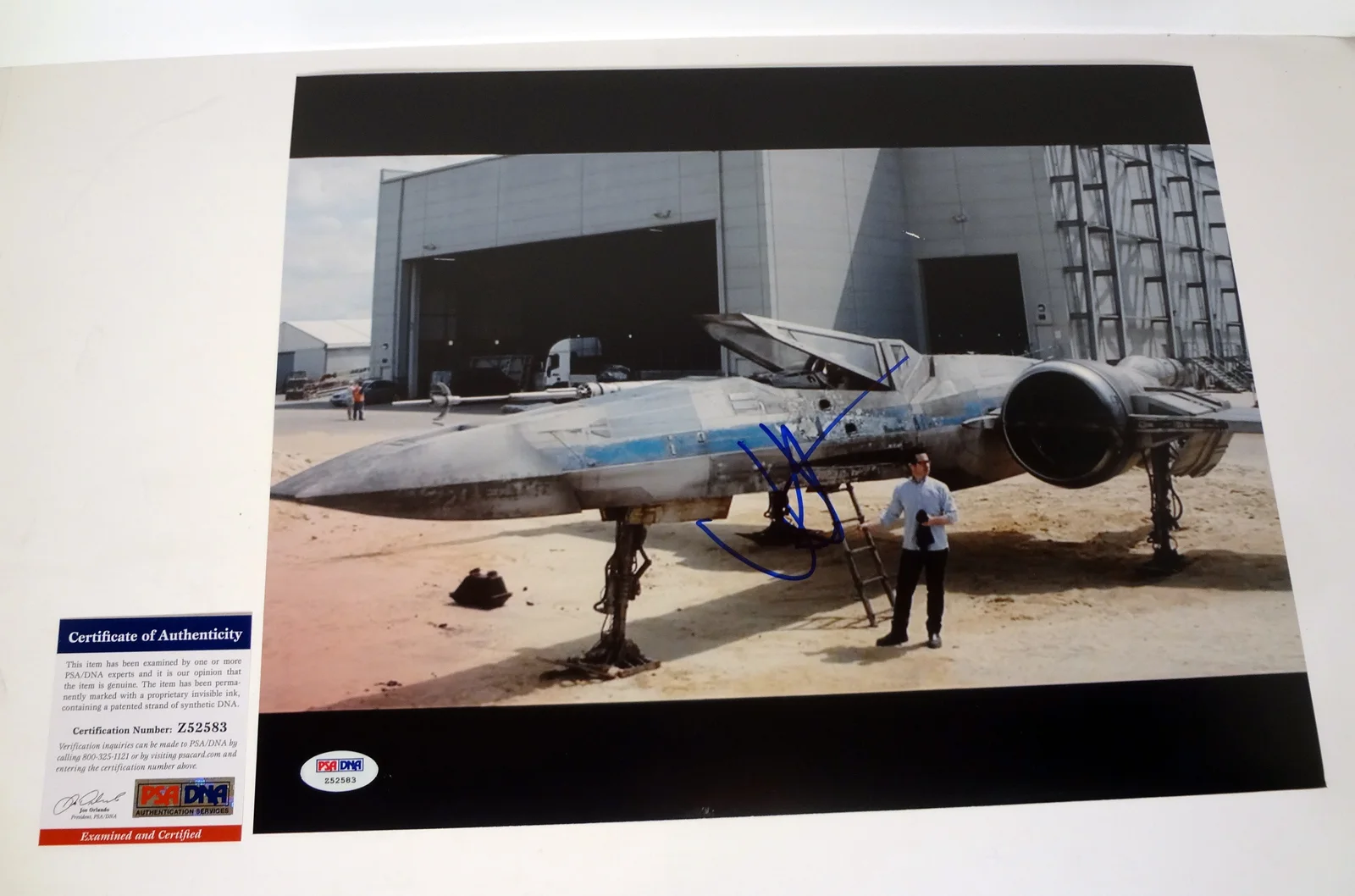 JJ Abrams — JJ Abrams Star Wars The Force Awakens Signed Autograph 11x14 Photo PSA/DNA COA Q