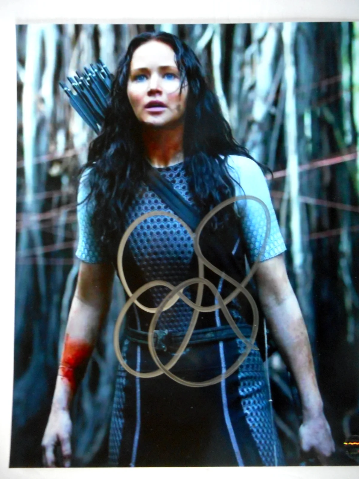 Jennifer Lawrence — Jennifer Lawrence signed THE HUNGER GAMES Mockingjay 8x10 Photo COA & #d Holo, изображение 2